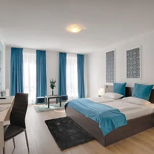 https://triple-m-hotel.inbudapesthotels.com