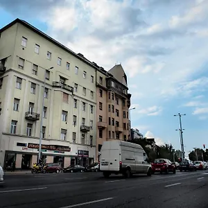 https://westend-hostel.inbudapesthotels.com
